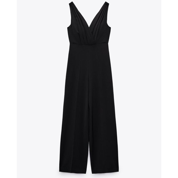 ZARA PLEATED WIDE LEG JUMPSUIT IN BLACK NWT size M - Picture 1 of 3